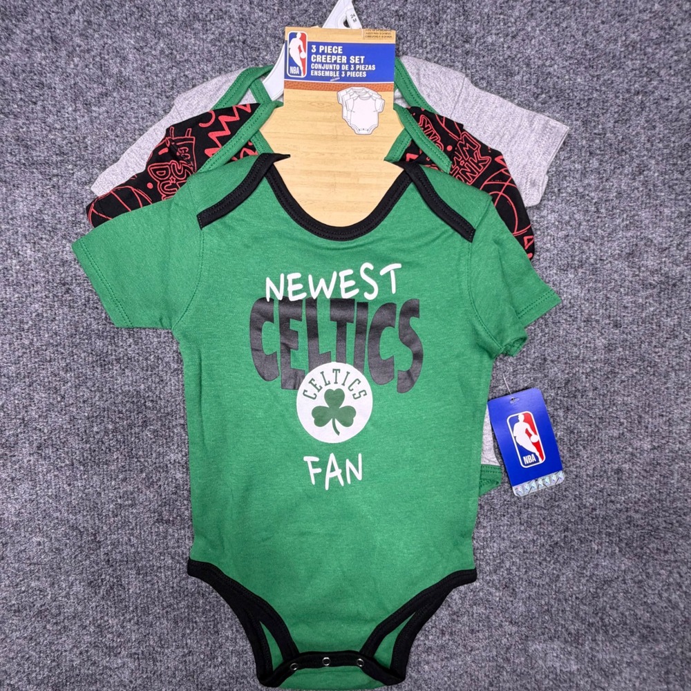 NBA Boston Celtics 3-Piece Creeper Bodysuit Set Green Grey Black 18-24 Months